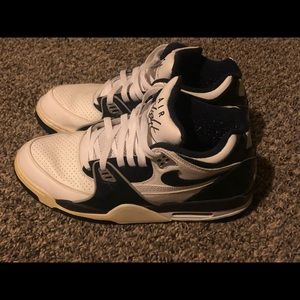 Size 11 Men Jordan Flight shoes